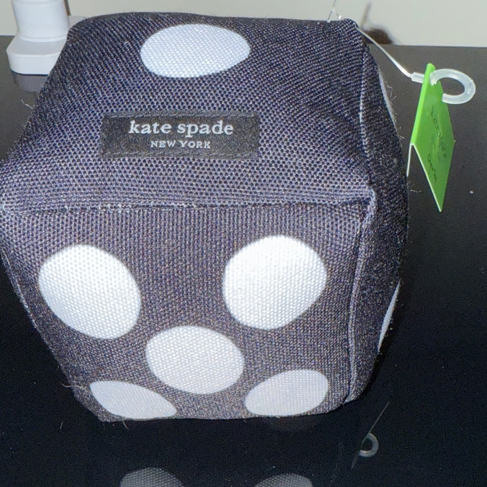 Kate Spade Black and White Polka Dot Pet Accessories - Picture 8 of 13